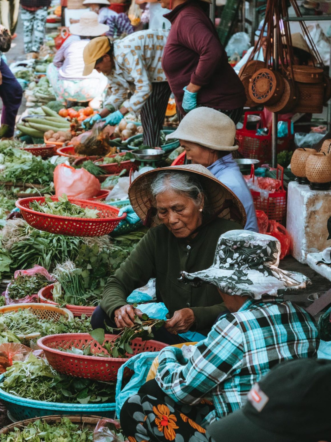 Marché légumes stands locaux